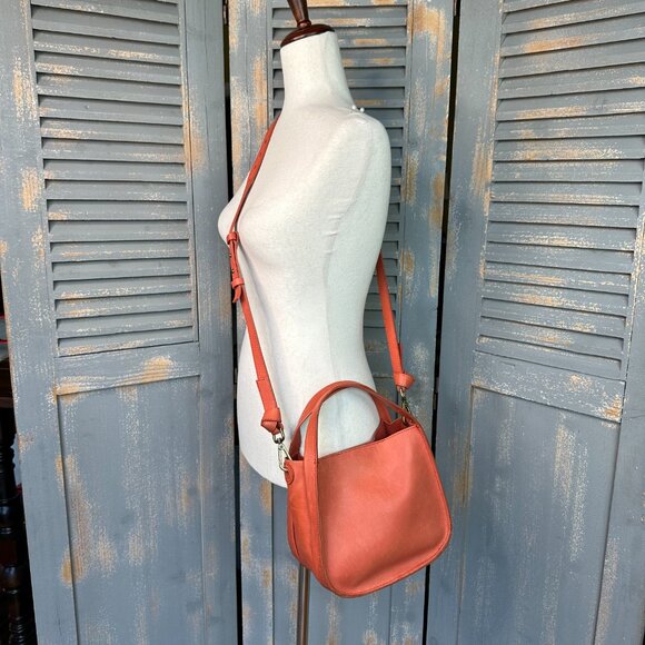 Madewell The Sydney Crossbody Bag Fresh Chili - Picture 14 of 15